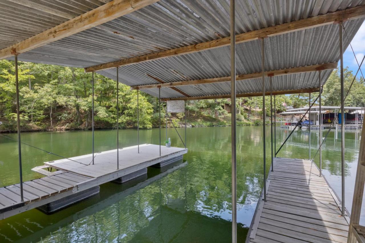 Rock Hollow Retreat, Dock, Firepit Camdenton Ngoại thất bức ảnh
